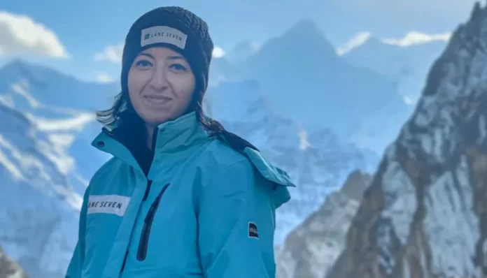 Aur Sunao - Samar Khan Successfully Climbed 5,610M Virgin Peak
