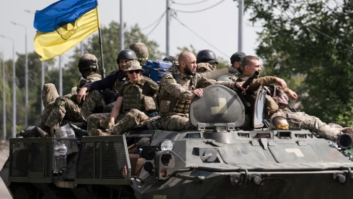 Aur Sunao - Ukraine Soldiers Move In The East After Breaking Russian Defenses In The South