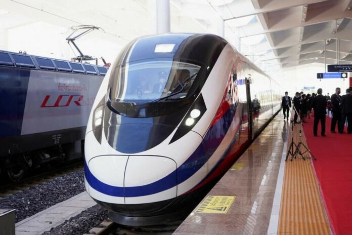 Aur Sunao - China Has Given Pakistan 46 High-speed Trains Worth $9.8 Billion
