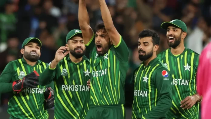 Aur Sunao - Tweeps Applaud 'qudrat Ka Nizam' As Pakistan Advances To The T20 World Cup Semi-finals