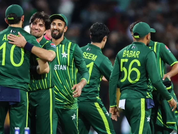 Aur Sunao - Pakistanis Are Overjoyed As Team Green Defeated Bangladesh And Qualified To The Semis