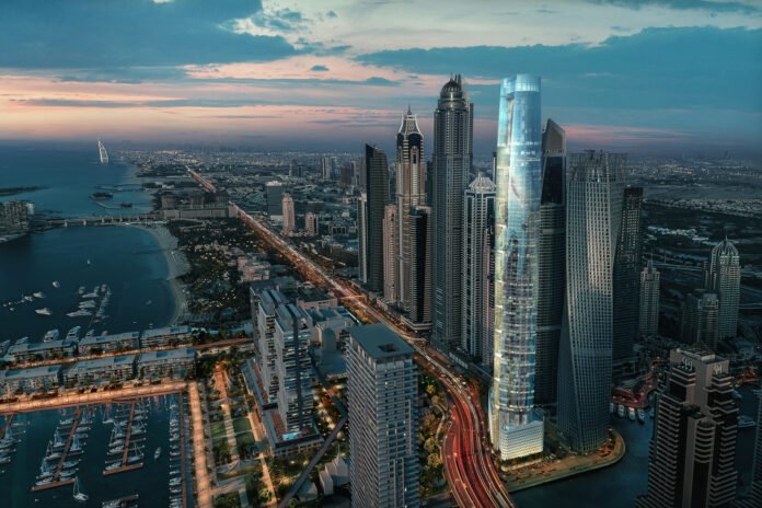 Aur Sunao - Dubai Will Have World First Tallest Hotel Soon