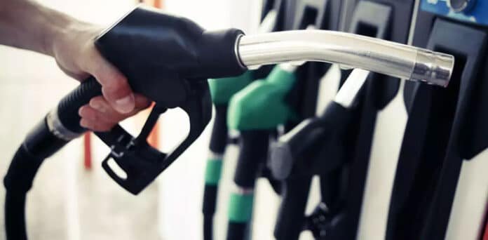 Aur Sunao - Government Increases Petrol Price By Rs10 Per Liter